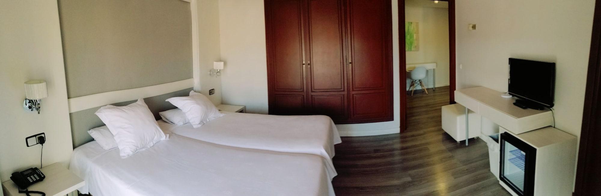 Mir Octavio Hotel Algeciras Ngoại thất bức ảnh