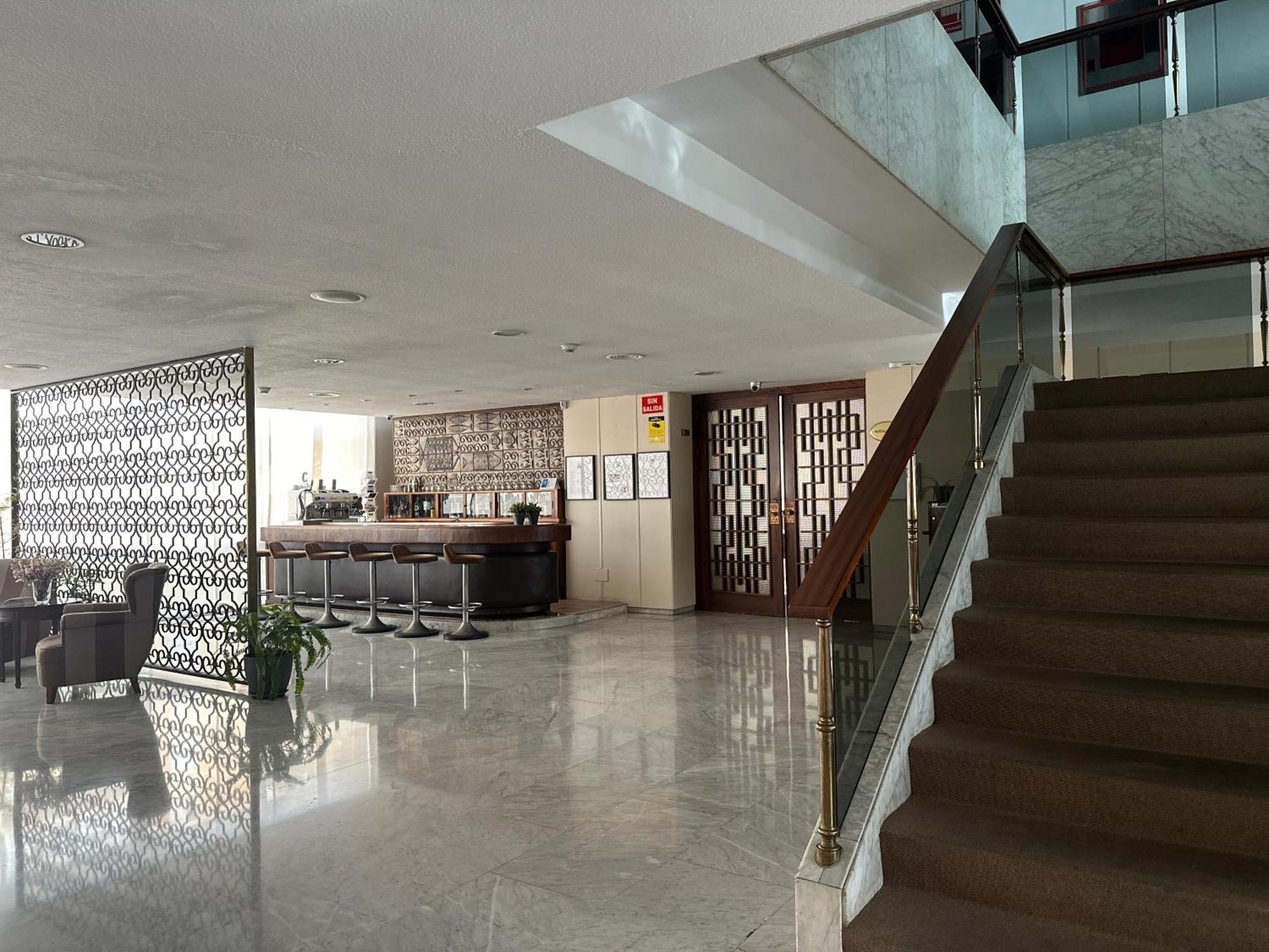 Mir Octavio Hotel Algeciras Ngoại thất bức ảnh