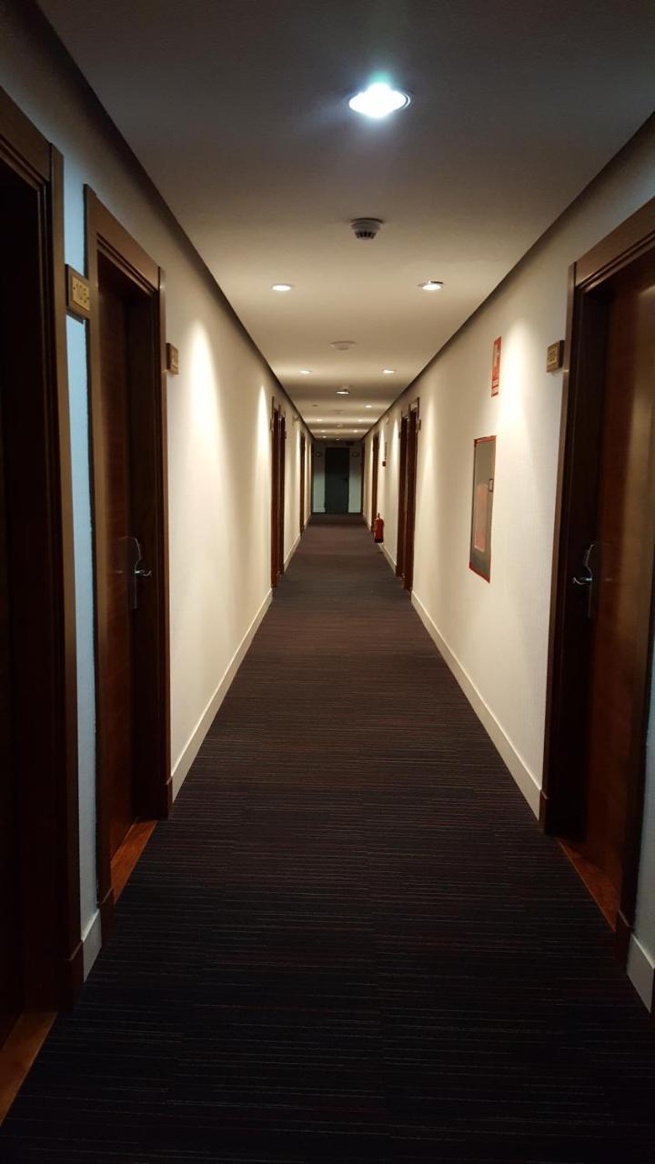 Mir Octavio Hotel Algeciras Ngoại thất bức ảnh